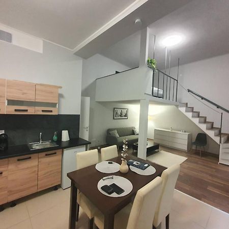 Cute Downtown Apartment บูดาเปสต์ ภายนอก รูปภาพ